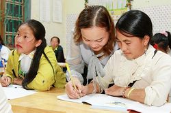 Lớp học đặc biệt ở Làng Chếu