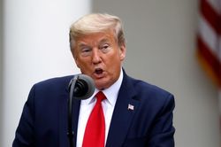 Mắc COVID-19, ông Trump tạm dừng chiến dịch vận động tranh cử