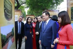 Khai mạc triển lãm 'Thăng Long - Hà Nội những dấu son lịch sử'