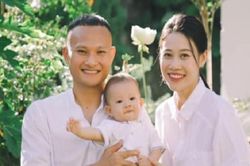 Duy Mạnh, Trọng Hoàng khoe ảnh Trung Thu bên vợ con