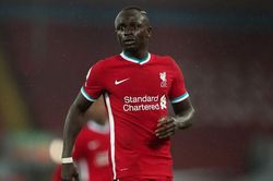 Sadio Mane mắc COVID-19, Liverpool dính tổn thất lớn