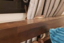 Người phụ nữ bị rắn cắn vào mặt khi đang ngủ
