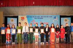 Gần 300 thí sinh tham gia Liên hoan ca khúc tiếng Anh