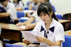 Điểm chuẩn ĐH Kinh tế - Tài chính TP.HCM tăng cao nhất 6 điểm