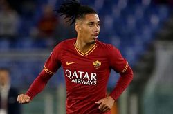 Chuyển nhượng bóng đá Anh 4/10: Roma tự tin có Smalling. Chelsea tiếp tục đẩy hàng thừa