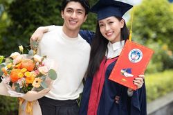 Bình An chúc mừng Á hậu Phương Nga tốt nghiệp đại học