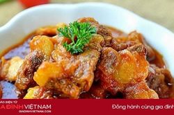 Cuối tuần làm món thịt bò kho cà chua lạ miệng, ngon cơm
