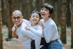 Ái Châu - Huỳnh Đông bù đắp cho con trai