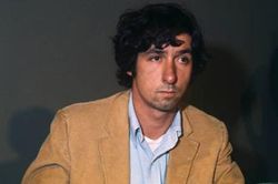 Tom Hayden - Người bạn từ bên kia bán cầu
