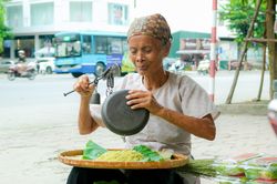 Thu về kể chuyện cốm Vòng