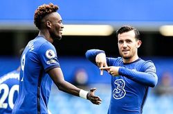 Chelsea: Thành bại tại hàng thủ