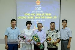 Giao lưu trực tuyến: 'Cùng học sinh bắt nhịp chương trình, sách giáo khoa lớp 1'