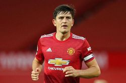 Evra kêu gọi M.U trảm Maguire ngay lập tức