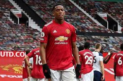 MU lập một loạt cột mốc thảm họa sau trận thua nhục Tottenham