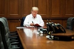 Tổng thống Trump nhiễm COVID-19, hơn 3.600 người chết vì chiến sự Azerbaijan-Armenia