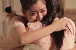 Nhìn cô bạn thân giàn giụa nước mắt đau khổ vì bị chồng phản bội mà tôi chỉ muốn hét lên cho cô ấy tỉnh ngộ