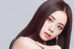 Cả rừng đèn flash cũng không thể 'dìm hàng' chị cả BLACKPINK: Đơn giản vì Jisoo quá đẹp!