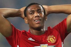 Ác mộng hiện về với Martial ở Man United