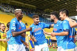 Napoli là nạn nhân của sự cứng nhắc