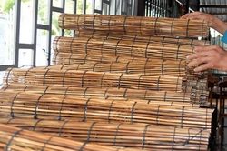 Lọp lươn hút hàng vào mùa nước nổi