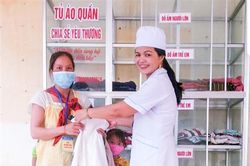 Điều dưỡng trưởng giàu lòng yêu thương bệnh nhân