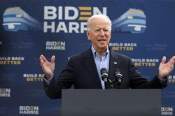 Ông Joe Biden: 'Không nên tổ chức tranh luận nếu ông Trump còn nhiễm Covid-19'