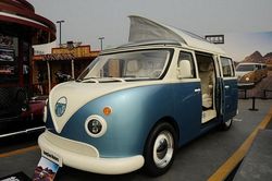 Songsan Motors Summer, minivan 'nhái' Volkswagen T1 ở Trung Quốc