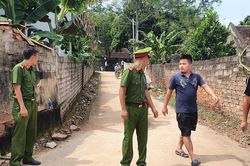 Hai vợ chồng tử vong trước sân nhà, trên người nhiều thương tích