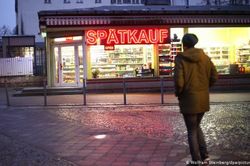 Berlin áp đặt lệnh giới nghiêm, châu Âu ngăn làn sóng lây nhiễm mới