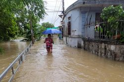 Nhiều nơi ở Thừa Thiên - Huế ngập sâu