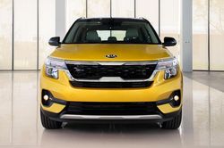 Bảng giá xe Kia tháng 10/2020: Sorento 2021 lên kệ, giảm giá hấp dẫn