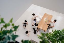 Căn nhà 300m2 gây ấn tượng với không gian tối giản kết nối thành viên gia đình