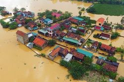 Mưa lũ lớn ở miền Trung: Thủ tướng yêu cầu đảm bảo tính mạng người dân