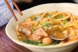 Món bún đỏ nổi tiếng ở thủ phủ cà phê Việt Nam