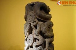 Cận cảnh cột đá rồng ngàn tuổi ở kinh thành Thăng Long thủa sơ khai