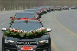Chú rể 'thót tim' khi người yêu cũ lái xe sang, gây chú ý ở đám cưới