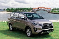 Toyota Innova 2020 nâng trang bị, giảm giá bán phiên bản thấp nhất