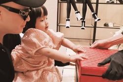Đỗ Mạnh Cường đáp trả khi bị thắc mắc chuyện mua túi hơn nửa tỉ đồng cho con gái mới hơn 1 tuổi