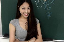 Nữ giảng viên Đài Loan được khen ngợi quyến rũ