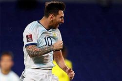 Messi sắp vượt mặt Pele đi vào lịch sử bóng đá Nam Mỹ
