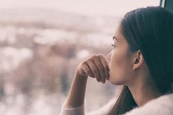 Quyết định không mang tâm trạng của người bị tổn thương để phán xét chồng ngoại tình