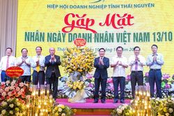 Khẳng định những đóng góp quan trọng của doanh nghiệp, doanh nhân
