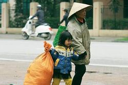 Mưu sinh cùng cha mẹ, con học được những gì?