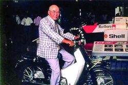 Chuyện phi thường của cha đẻ hãng Honda