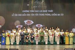 Tôn vinh điển hình tiên tiến trong phòng, chống ma túy toàn quốc