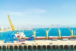 Đẩy mạnh thu hút đầu tư vào Khu Kinh tế Vân Phong