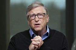 Tỷ phú Bill Gates lên tiếng về việc điều trị Covid-19 của ông Trump