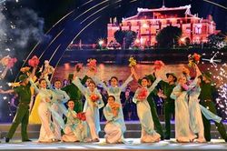 Công bố, trao thưởng cuộc vận động sáng tác tác phẩm âm nhạc, sân khấu chào mừng các sự kiện trọng đại