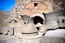 Nữ du khách gửi trả cổ vật đánh cắp ở di tích thành Pompeii sau 15 năm liên tục gặp 'vận xui'