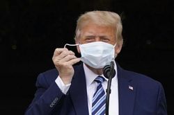 Tổng thống Trump khẳng định đã khỏi Covid-19
